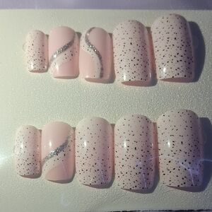 Cute Press-on Nails